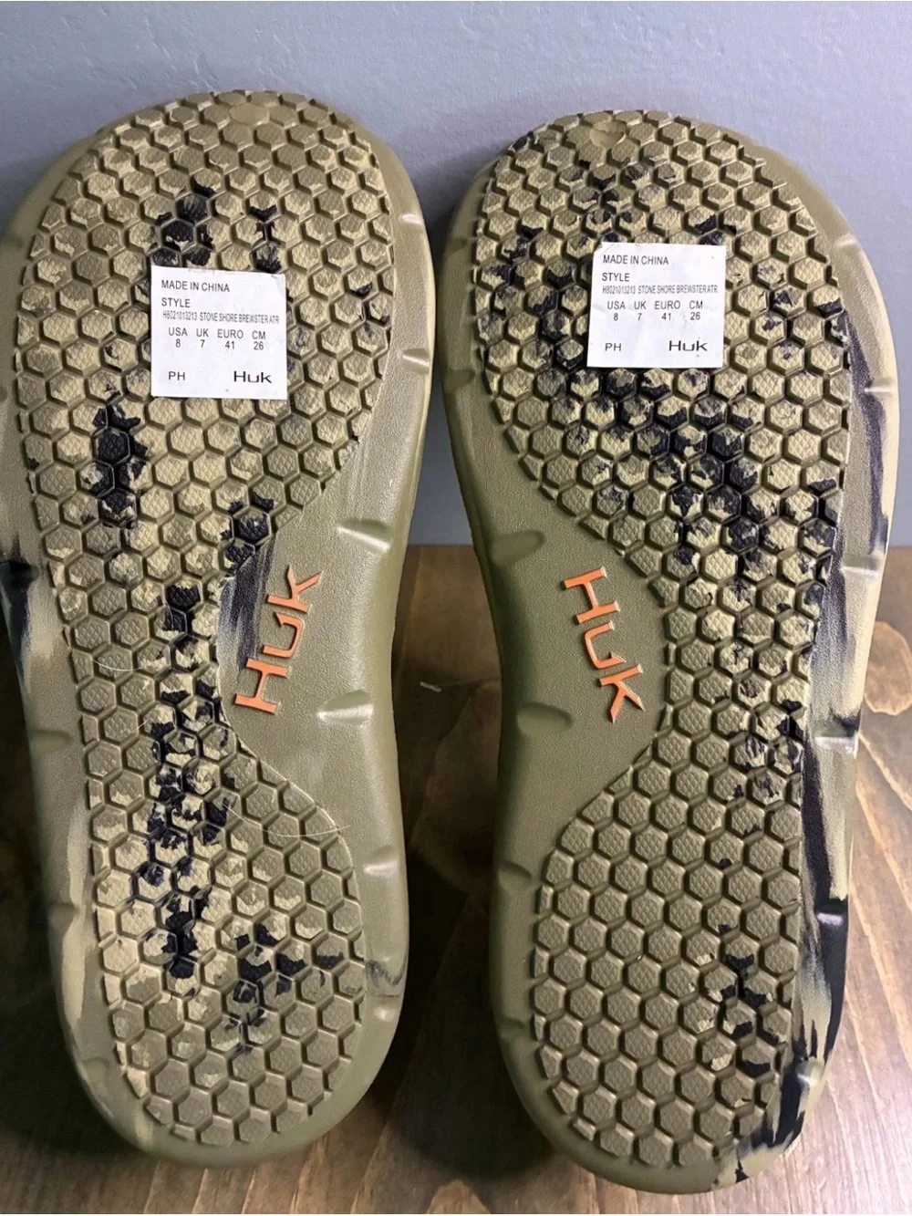 Huk Performance Fishing Brewster ATR Men’s Sz 8 Rubber Shoes Green Camo New tags